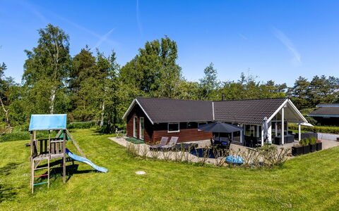 Srebrenka - 900M from the Sea: Estate, Shade, Driveway, Farmhouse