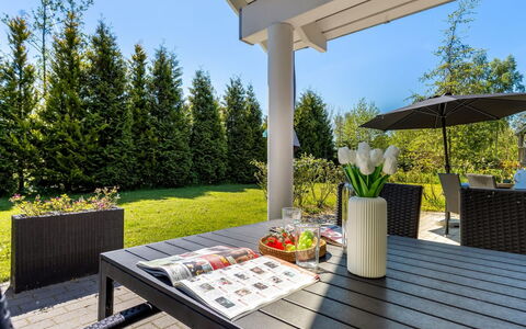 Srebrenka - 900M from the Sea: Estate, Shade, Driveway, Farmhouse