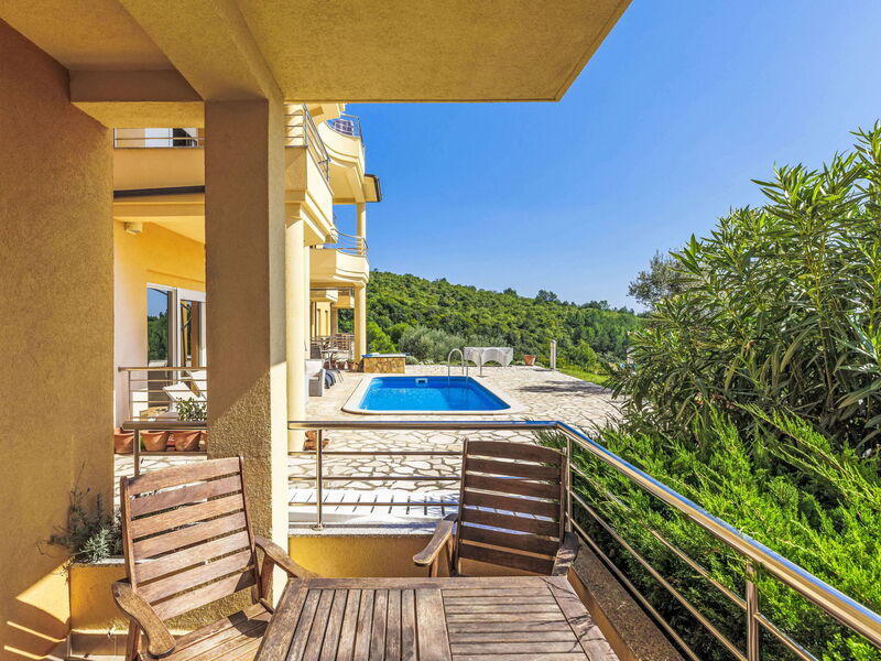 Accommodation:&nbsp;Magnolia 112.1