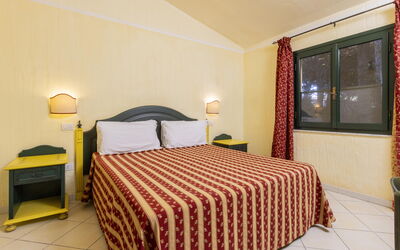 Accommodation:&nbsp;Green Apartment, Ac, Wifi