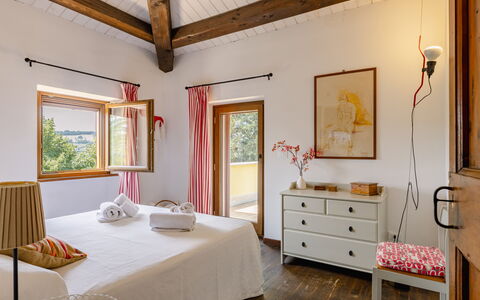 Casa Iume: Furniture, Interior Design, Wall, Bed, Bedroom, Flooring, Wood, Floor, Ceiling, Room