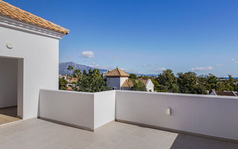 Bonita: Apartment, Condominium, Residential Area, Hotel, Shade, Balcony, Swimming Pool, Resort Town