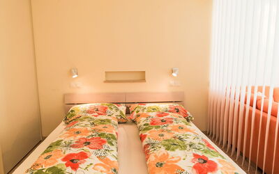 Accommodation:&nbsp;Cristal 649.5