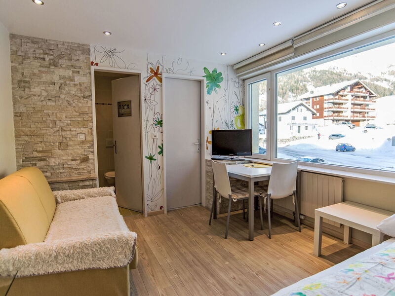 Accommodation:&nbsp;Cristal 36 649.1