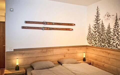 Leukerbad 650: Bed, Bedroom, Wood, Interior Design, Furniture, Flooring, Bed Sheet, Bedding, Floor, Bed Frame
