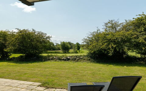 Erlinda - 600M from the Sea: Estate, Shade, Driveway, Farmhouse
