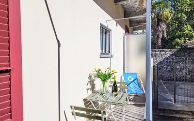 White Locarno Apt.1