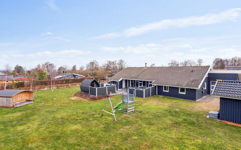 Akira - 250M from the Sea: Roof, House, Home, Cottage, Door, Siding, Deck, Porch, Plank, Hardwood