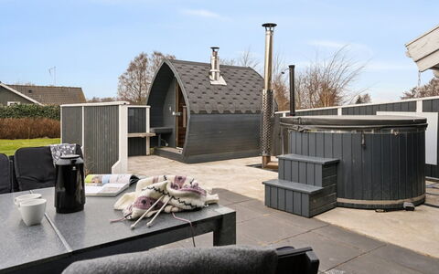 Akira - 250M from the Sea: Roof, House, Home, Cottage, Door, Siding, Deck, Porch, Plank, Hardwood