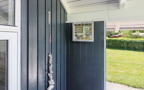 Rosalie - 29Km from the Sea: Estate, Shade, Driveway, Farmhouse