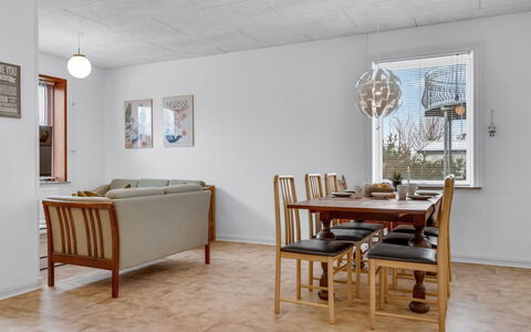 Jantje - 200M from the Sea: Wood, Home, Porch, Deck, Hardwood, Roof, Wood Stain, Wood Flooring, Eco Hotel