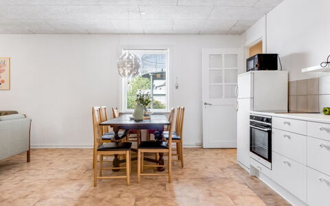 Jantje - 200M from the Sea: Wood, Home, Porch, Deck, Hardwood, Roof, Wood Stain, Wood Flooring, Eco Hotel