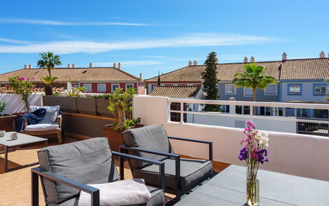 Accommodation:&nbsp;Cortijo del Mar 647.11