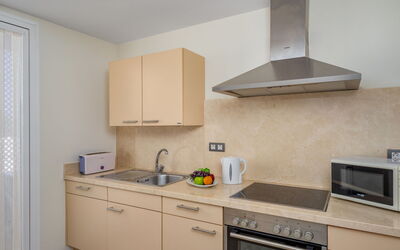 Accommodation:&nbsp;Cortijo del Mar 647.17