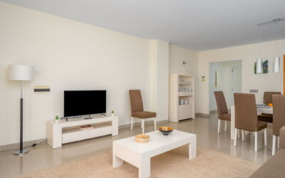 Accommodation:&nbsp;Cortijo del Mar 647.17