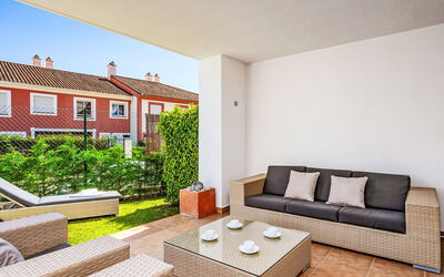 Accommodation:&nbsp;Cortijo del Mar 647.23