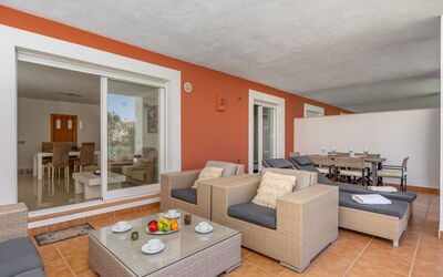 Accommodation:&nbsp;Cortijo del Mar Gardens 647.15