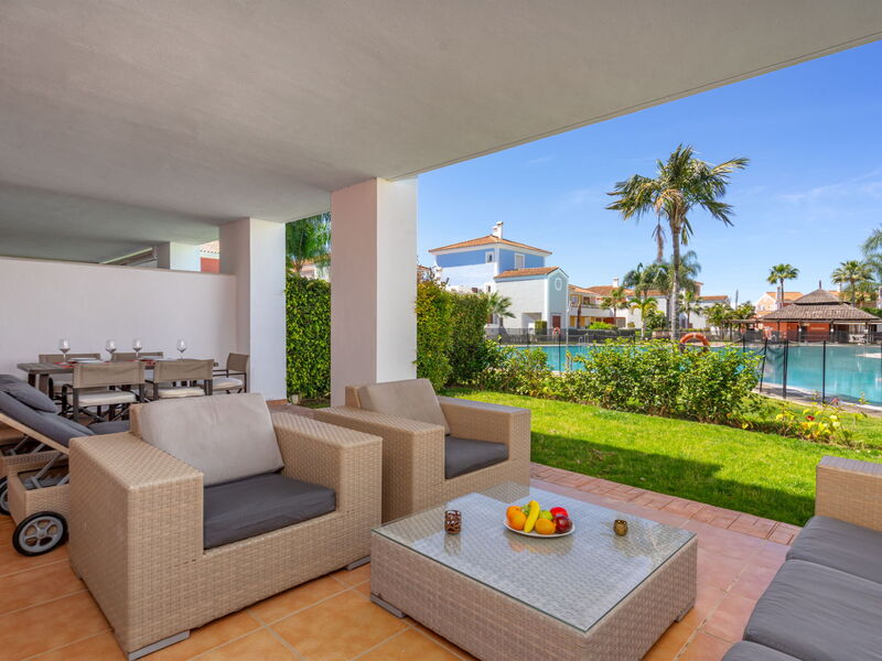 Accommodation:&nbsp;Cortijo del Mar Gardens 647.15