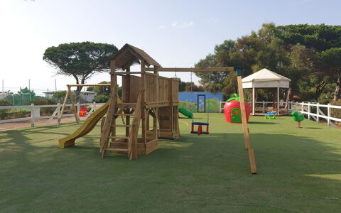 S'Ena Arrubia: Watercraft, Boat, Apartment, Marina, Outdoor Furniture, Shade, Boats And Boating--Equipment And Supplies, Balcony, Resort, Dock