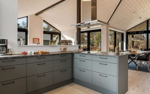 Angelie - from the Sea: Kitchen, Countertop, Interior Design, Kitchen Appliance, Wood, Flooring, Cabinetry, Ceiling, Furniture, Floor
