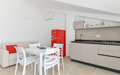 Accommodation:&nbsp;Cerboli 610.6