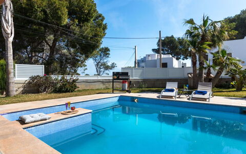 Marea: Swimming Pool, Resort, Leisure, Thermae, Hotel, Resort Town, Outdoor Furniture, Leisure Centre, Vacation