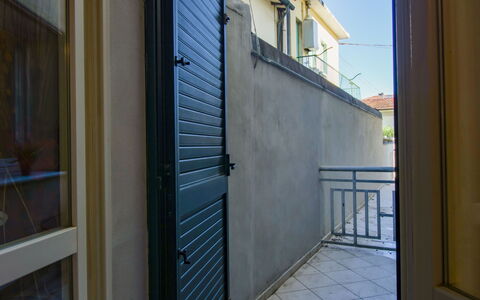 Casa Lido Mare: Swimming Pool, Outdoor Furniture, Resort, Sunlounger, Shade, Hotel, Resort Town, Thermae, Eco Hotel, Umbrella