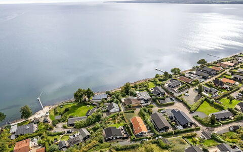 Gesine - 50M to the Fjord: Water, Residential Area, Landscape, Waterway, Coast, Coastal And Oceanic Landforms, Home, Suburb, Sea, Shore