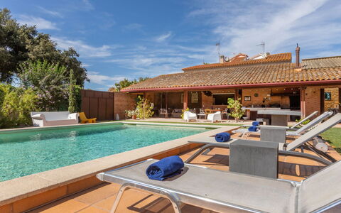 Top Villa Chantal Airco: Swimming Pool, Architecture, Resort, Hacienda, Outdoor Furniture, Eco Hotel, Estate, Villa, Shade, Chair