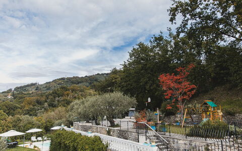 Villa Vernazza: Tree, Landscape, Spring, Hill Station, Garden, Fence, Vacation, Landscaping, Park, Botanical Garden
