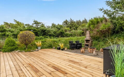 Annemone - 900M from the Sea: Wood, Wood Flooring, Hardwood, Plank, Deck, Wood Stain, Garden, Lumber, Eco Hotel, Boardwalk