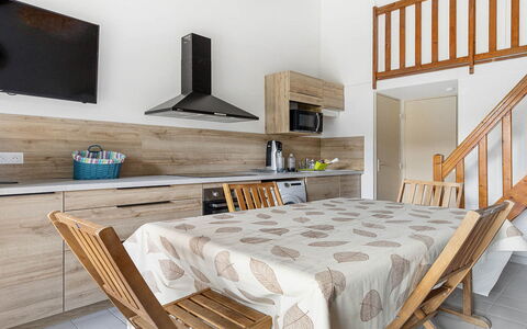 Les Ondines 2: Furniture, Flooring, Interior Design, Floor, Wood, Room, Wood Flooring, Ceiling, Chair, Home