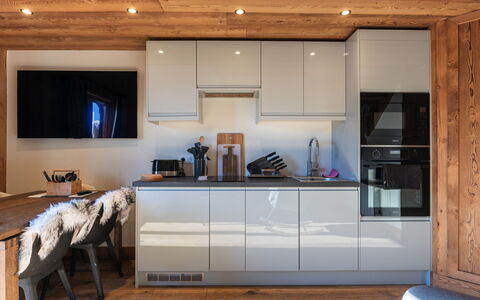 Saint Sorlin D'Arves 630: Apartment, Balcony, Chair, Shade, Outdoor Furniture, Daylighting, Aluminium