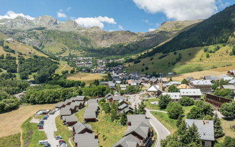 Les Bouquetins: Mountainous Landforms, Mountain, Hill, Highland, Landscape, Rural Area, Mountain Range, Human Settlement, Hill Station, Village
