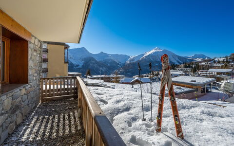 T. Bergerie: Mountain, Mountain Range, Hill Station, Valley, Winter, Glacial Landform, Alps, Snow, Freezing, Ridge