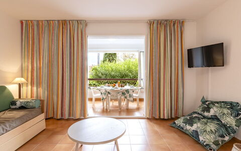 Casa Antonio: Outdoor Furniture, Resort, Shade, Leisure, Eco Hotel, Swimming Pool, Chair, Hotel, Balcony, Houseplant