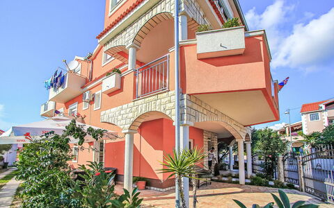 Zadar Bibinje 223: Kitchen, Countertop, Cabinetry, Interior Design, Kitchen Appliance, Flooring, Furniture, Wood, Major Appliance, Ceiling