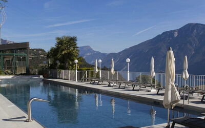 Tremosine 51: Mountainous Landforms, Mountain, Hill, Mountain Range, Highland, Hill Station, Swimming Pool, Ridge, Valley, Alps