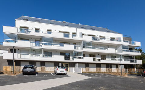 Racines: Apartment, Condominium, Parking, Balcony