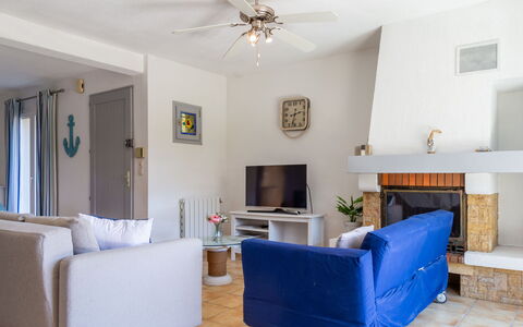 Bosquet des Ecureuils 17: Furniture, Interior Design, Couch, Wall, Flooring, Living Room, Floor, Wood, Room, Ceiling