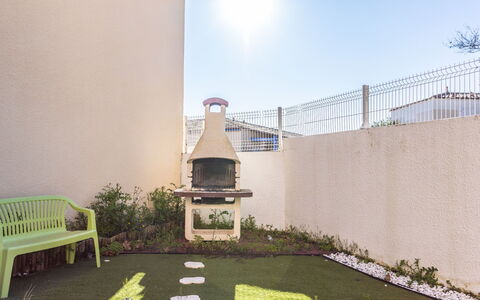 Domaine Grand Plage: Flooring, Interior Design, Floor, Apartment, Balcony, Ceiling, Condominium, Chair, Shade, Porch
