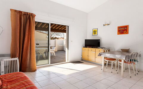 Perles du Soleil: Flooring, Interior Design, Floor, Apartment, Balcony, Ceiling, Condominium, Chair, Shade, Porch