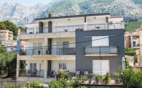 Makarska 40: Flooring, Interior Design, Floor, Apartment, Balcony, Ceiling, Condominium, Chair, Shade, Porch
