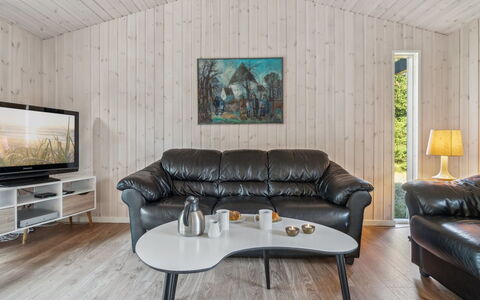 Ahti - 340M from the Sea: Wood, Ceiling, Flooring, Interior Design, Floor, Furniture, Room, Home, Wood Flooring, Living Room