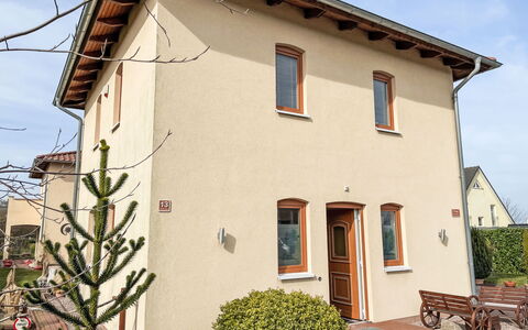 Finca Wismaria: Wall, Building, Window, Wood, Facade, House, Door, Architecture, Home, Human Settlement