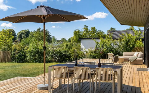 Edvia - 200M to the Fjord: Apartment, Condominium, Estate, Balcony, Villa, Hotel
