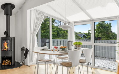 Henri - 1.2Km from the Sea