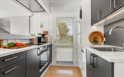 Henri - 1.2Km from the Sea