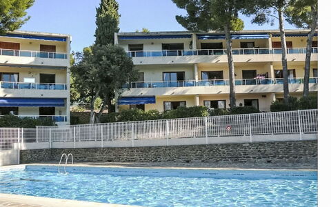 Les Parcs du Soleil: Shade, Swimming Pool, Condominium, Resort, Hotel, Resort Town, Outdoor Furniture, Balcony, Villa