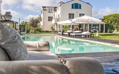 Verney: Swimming Pool, Resort, Composite Material, Recreation, Leisure, Shade, Vacation, Resort Town, Leisure Centre